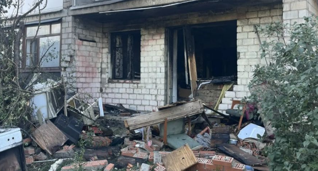 После взрыва газового баллона в Славгороде Алтайского края 92-летняя пенсионерка оказалась в реанимации с ожогами