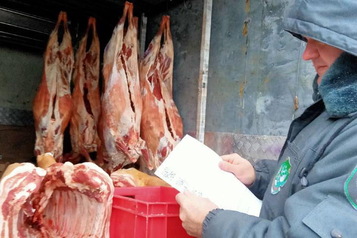 Потенциально опасное мясо не разрешили ввезти в Черногорск