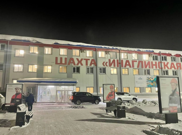 Рабочий погиб при обрушении в шахте-рекордсменке в Якутии