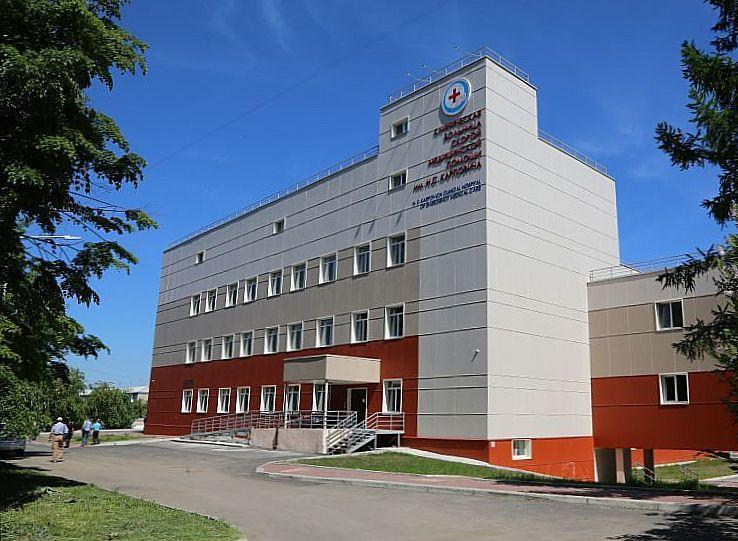 В Красноярском крае медики пишут открытые письма в СМИ: жалуются на сокращения, рост нагрузки и задержки пациентов 
