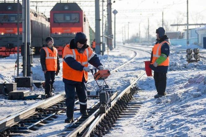 Поезд из Новосибирска в Белгород остановили на полтора часа в Челябинской области