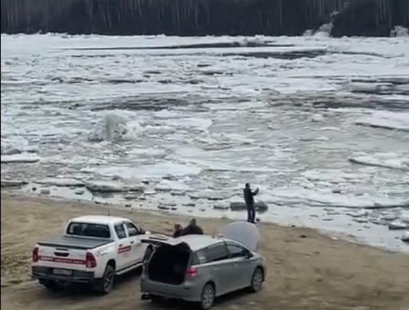 В Иркутской области у Бодайбо на реке Витиме резко поднялась вода