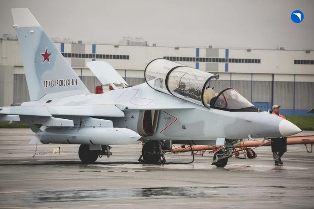 Иркутский завод Ростеха поставил Минобороны партию учебно-боевых самолетов Як-130