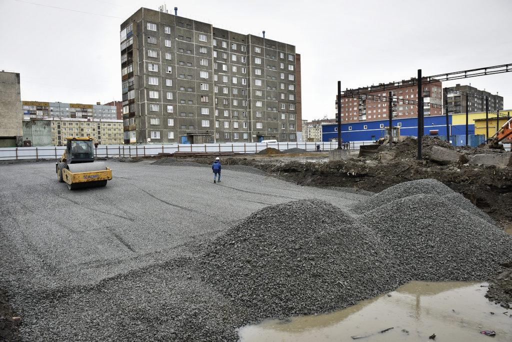 Норильск Строительство домов на Лауреатов 29 и 31 - Фото Николай Щипко.jpg Норильск Строительство домов на Лауреатов 29 и 31 - Фото Николай Щипко.jpg