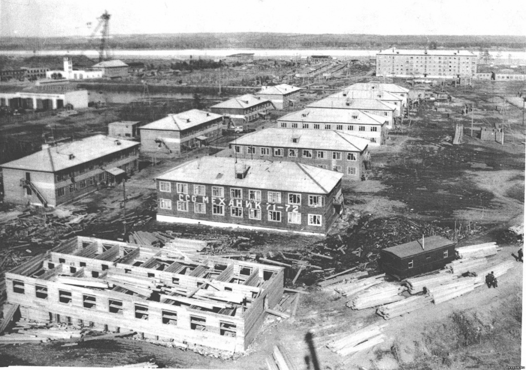 Старый поселок в лесу историческое фото