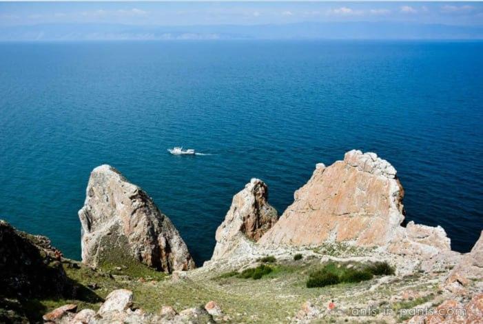 Байкал 5 Три брата обращённые в камень Фото turizm-centr.ru.jpg Байкал 5 Три брата обращённые в камень Фото turizm-centr.ru.jpg