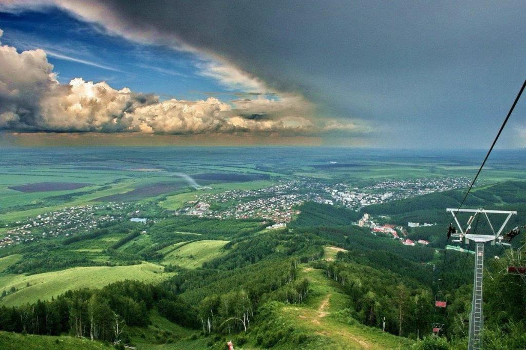 Белокуриха гора Церковка канатная дорога Фото vsegda-pomnim com.jpg Белокуриха гора Церковка канатная дорога Фото vsegda-pomnim com.jpg