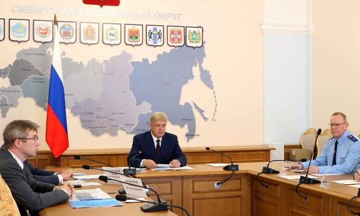 «Ягодки будут потом»: полпред и депутаты потребовали от губернатора Иркутской области спасать ЖКХ до зимы
