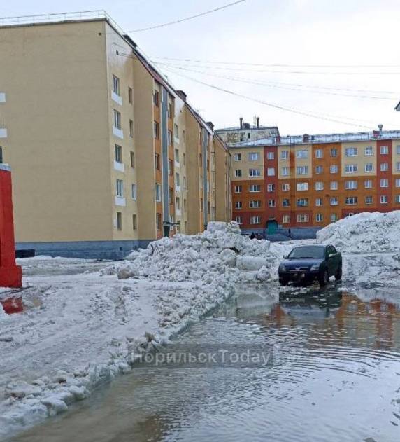 вода во вдорах Норильска «Вечная мерзлота больше не вечная»: Норильск тонет и становится индикатором арктической беды