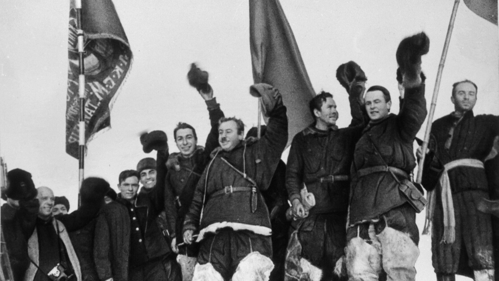 Плывущая вселенная: как ледовая база «Северный полюс» стала символом российской Арктики