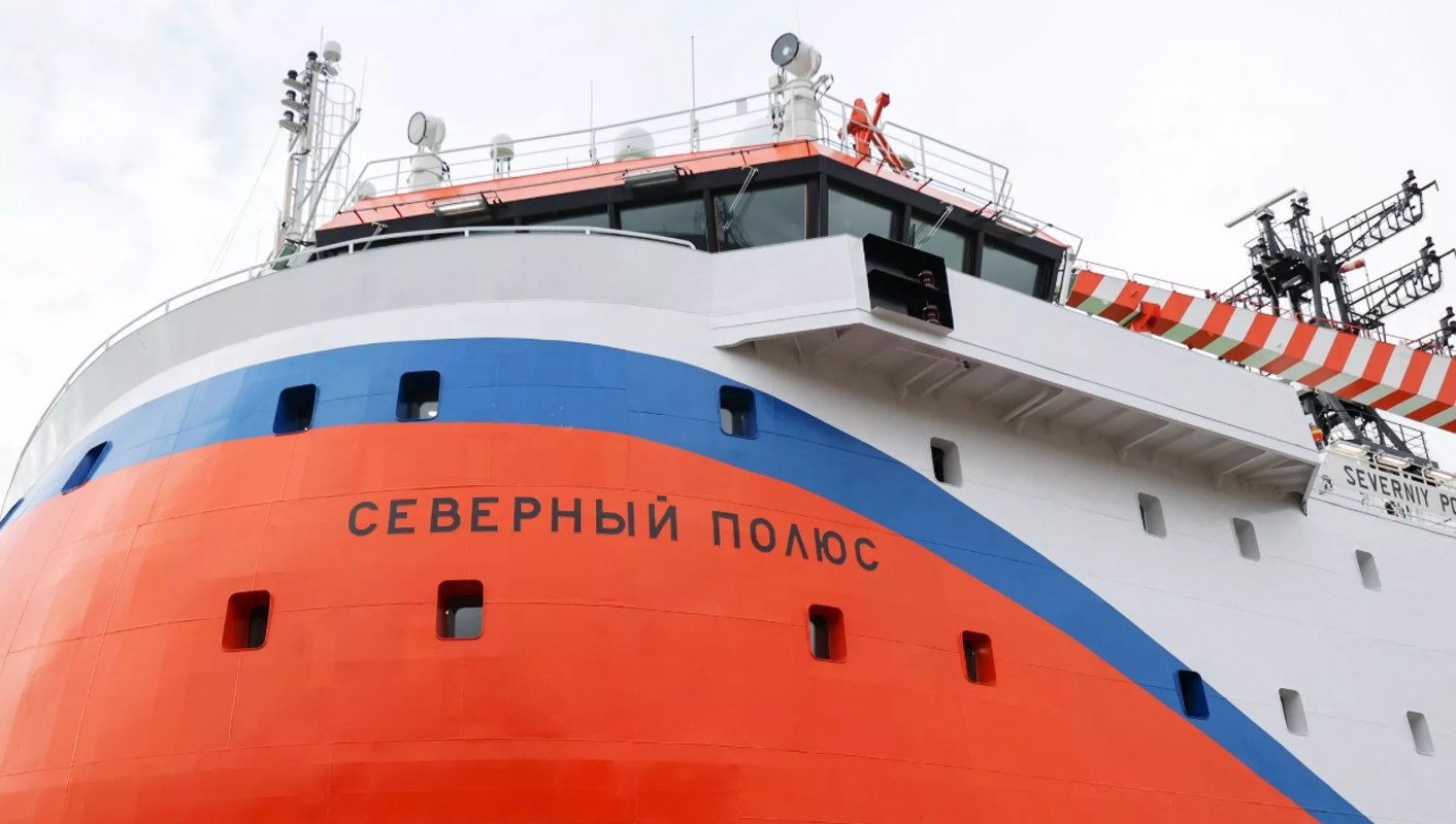 Плывущая вселенная: как ледовая база «Северный полюс» стала символом российской Арктики