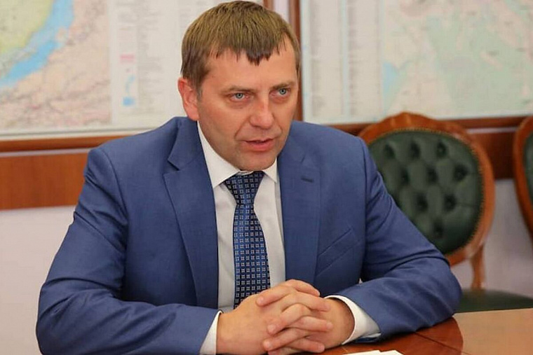 Мэр города Бодайбо в Иркутской области, который зимой остался без тепла, обвинил региональное министерство ЖКХ в некомпетентности