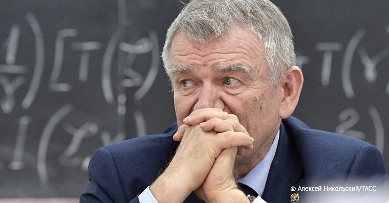 Председатель Сибирского отделения РАН Валентин Пармон отстранён от должности по решению суда 