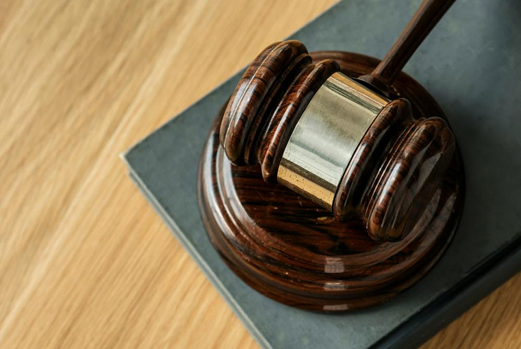 Прокуратура намерена национализировать компанию крупнейшего производителя ПВХ в России экс-депутата Законодательного собрания Иркутской области Виктора Круглова 