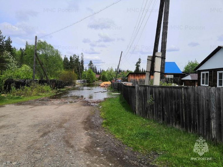 Река Киренга подтопила 47 участков в Казачинско-Ленском районе и Киренском округе Иркутской области