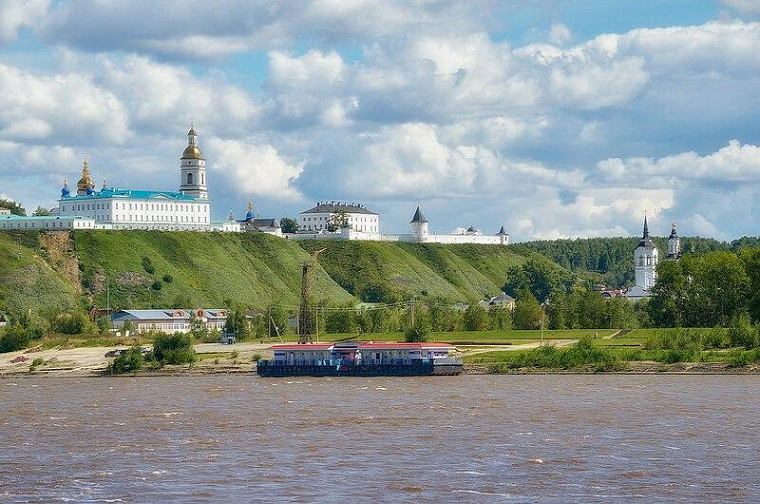Три тысячи километров по Оби и Иртышу