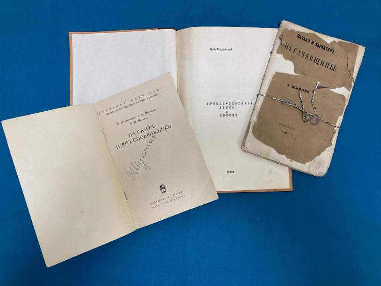 Племянник Василия Шукшина сдал книги писателя в музей села Сростки