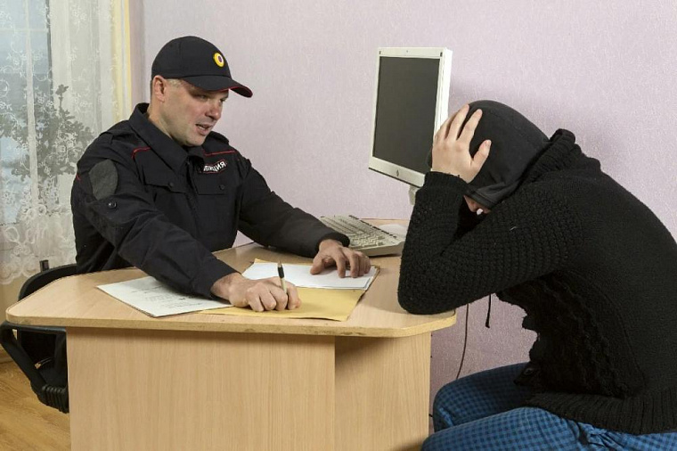Назаровский ловелас вместо девочки по вызову получил ночь в полиции