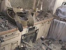 В Красноярске при ремонте крыши в многоэтажном доме обрушился потолок в одной из квартир