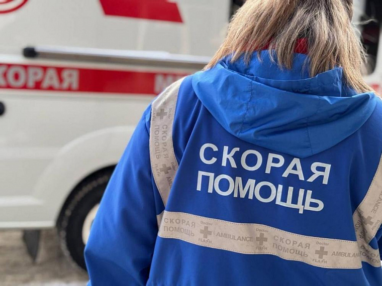 Дополнительные выплаты увеличивают вдвое и вчетверо работникам скорой в Алтайском крае