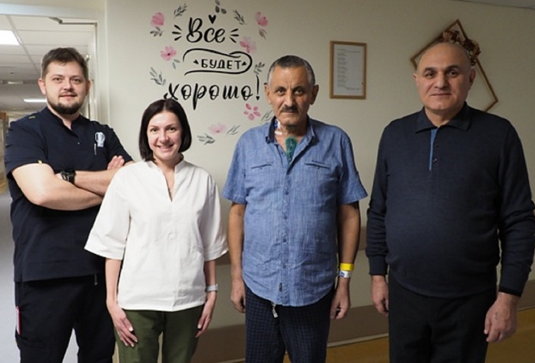 Красноярские кардиохирурги спасли азербайджанца с оторвавшимся клапаном сердца