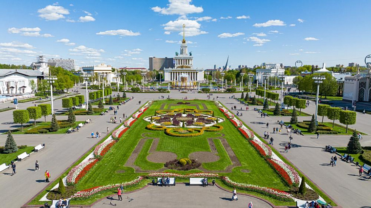 Нефритовые сапоги смогут примерить на ВДНХ гости павильона Иркутской области