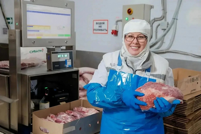 Кузбасская свинина впервые вышла на зарубежный рынок: продукцию уже отправили в Казахстан и Армению