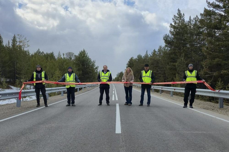 На Байкальском острове Ольхон в Иркутской области открыли новую дорогу 