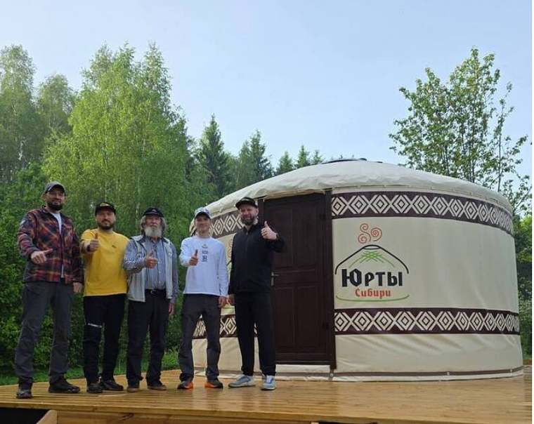 В деревне Фёдора Конюхова в Тульской области появилась юрта от сибирского производителя