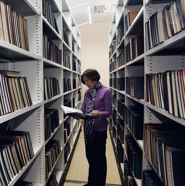 Красноярские и омские библиотеки выдают книги иноагентов по паспорту