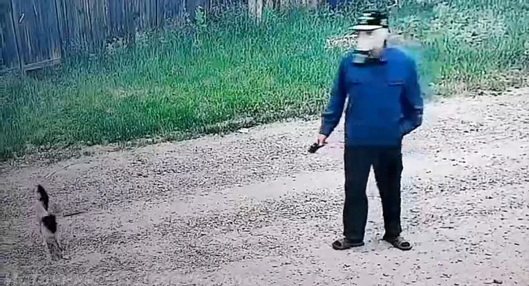 Удушающий смог от лесных пожаров накрыл Енисейский округ Красноярского края: жители вынуждены ходить в противогазах