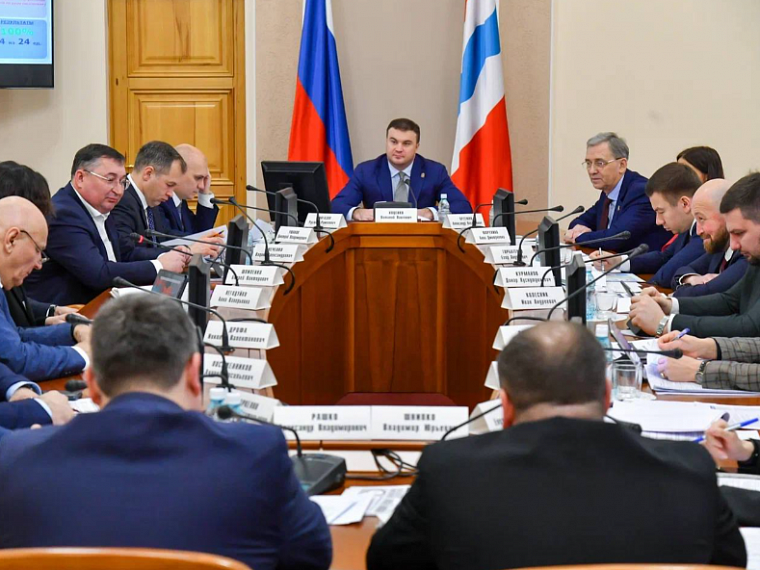 Омская область в 2025 году получит около 16 млрд рублей на реализацию нацпроектов