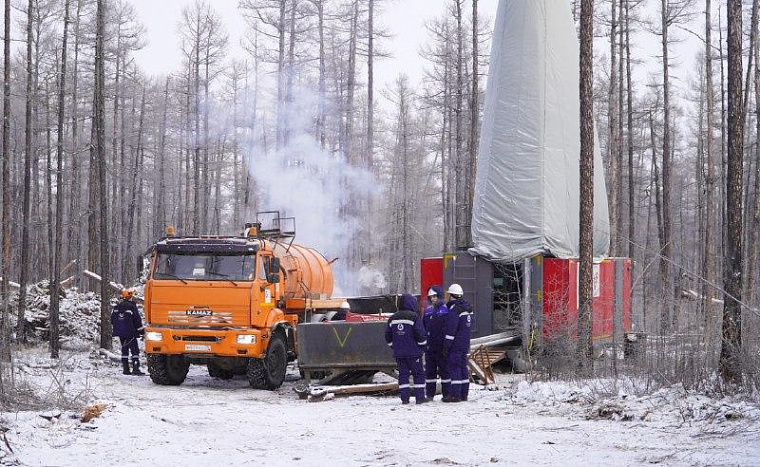 «Росатом» протестировал отечественную буровую установку с ИИ в суровых условиях