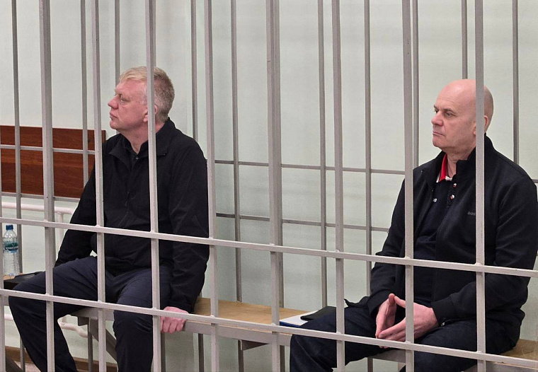 В Красноярске начался суд над бывшим мэром города Владиславом Логиновым 