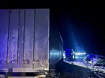 Виноват водитель или погода? В Новосибирске начался суд по ДТП, в котором погибло 5 подростков 