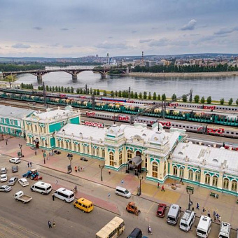 «В какой-то канаве»: красивейший вокзал Сибири, который начинался со споров