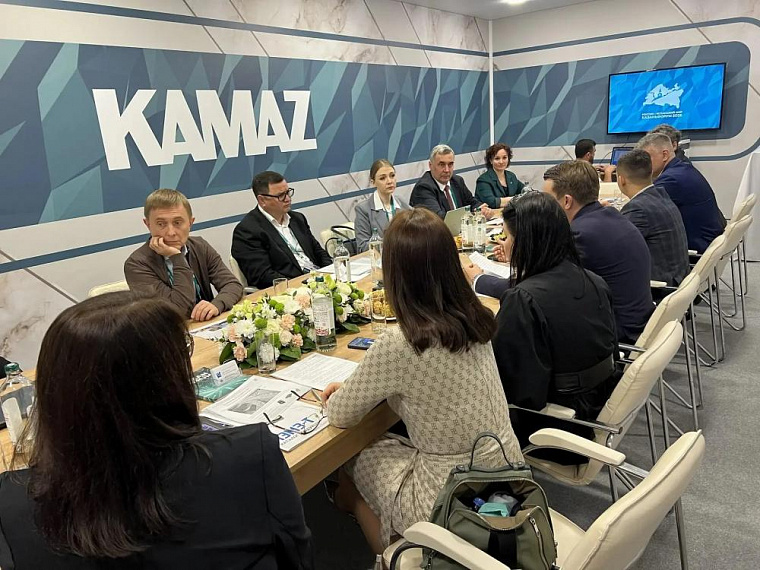 Томские заводы готовы заместить импортные комплектующие для «КАМАЗа»